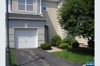 8703 Brittany 8703 #8703, Wayne, NJ 07470 - Photo 2