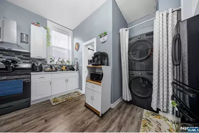 1425 48th Street, North Bergen, NJ 07047 - Photo 14
