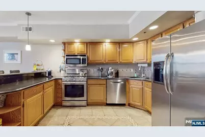 523 Monroe Street 2 #2, Hoboken, NJ 07030 - Photo 10
