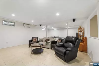 16-03 Radburn Road, Fair Lawn, NJ 07410 - Photo 24