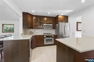 16-03 Radburn Rd, Fair Lawn, NJ 07410 - Photo 8