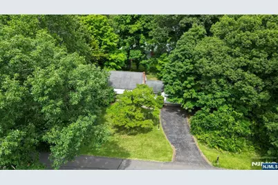 783 Sunset Terrace, Franklin Lakes, NJ 07417 - Photo 6