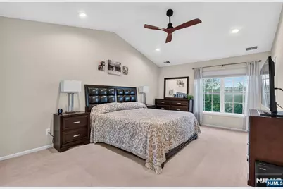 252 Ridge Drive, Pompton Lakes, NJ 07442 - Photo 16
