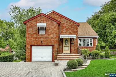 105 Arnot Place, Paramus, NJ 07652 - Photo 1
