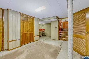 105 Arnot Pl, Paramus, NJ 07652 - Photo 12