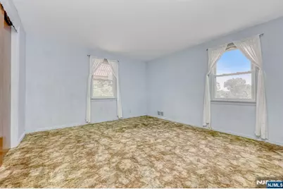 105 Arnot Place, Paramus, NJ 07652 - Photo 10