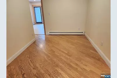 150 Thomas Drive, Paramus, NJ 07652 - Photo 14