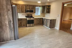 150 Thomas Dr, Paramus, NJ 07652 - Photo 6