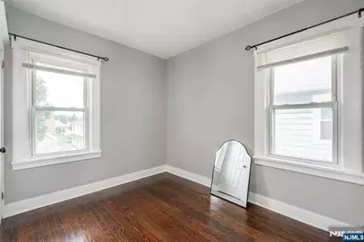 22 Comfort Place, Clifton, NJ 07011 - Photo 8