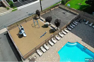 2185 Lemoine 8M #8M, Fort Lee, NJ 07024 - Photo 8