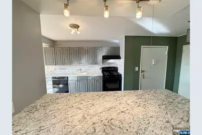 2185 Lemoine 8M #8M, Fort Lee, NJ 07024 - Photo 28
