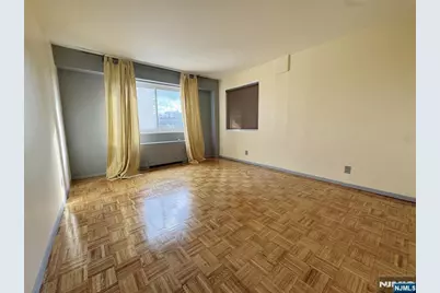 2185 Lemoine 8M #8M, Fort Lee, NJ 07024 - Photo 36