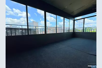 2185 Lemoine 8M #8M, Fort Lee, NJ 07024 - Photo 30