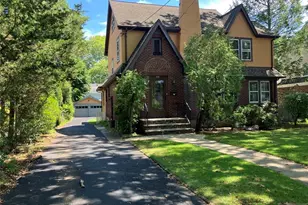 325 Bogert Ave, Ridgewood, NJ 07450 - Photo 2