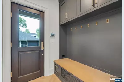 82 Watchung Avenue, Montclair, NJ 07043 - Photo 18
