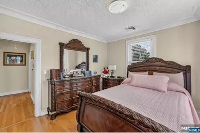 30 Elm Street, Ridgefield Park, NJ 07660 - Photo 18