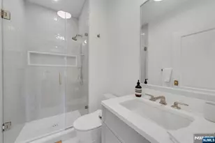 84 Watchung Ave, Montclair, NJ 07043 - Photo 24