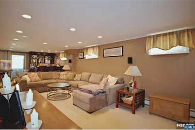 226 Irving Place, Lyndhurst Township, NJ 07071 - Photo 18