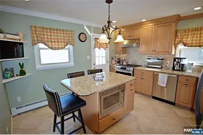 226 Irving Place, Lyndhurst Township, NJ 07071 - Photo 14