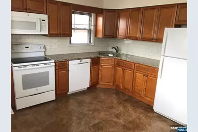 226 Irving Place, Lyndhurst Township, NJ 07071 - Photo 32