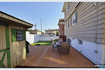 226 Irving Place, Lyndhurst Township, NJ 07071 - Photo 28