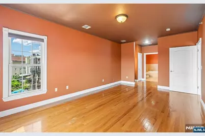 411-419 Chestnut 3 B #3 B, Newark, NJ 07105 - Photo 18