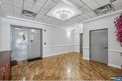 411-419 Chestnut 3 B #3 B, Newark, NJ 07105 - Photo 34