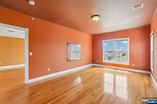 411-419 Chestnut 3 B, Newark, NJ 07105 - Photo 16