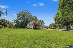 11 Hanover Pl, Glen Rock, NJ 07452 - Photo 4