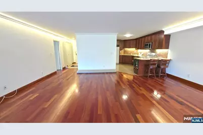 1055 River Road 302 #302, Edgewater, NJ 07020 - Photo 2
