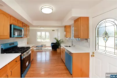 17-23 Berdan Avenue, Fair Lawn, NJ 07410 - Photo 6
