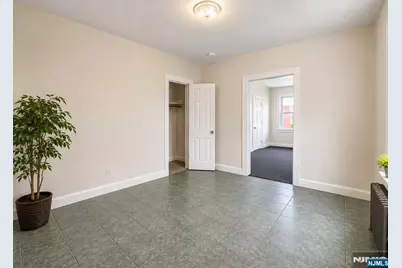 40 Worth Street, South Hackensack Township, NJ 07606 - Photo 4