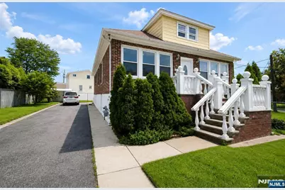 40 Worth Street, South Hackensack Township, NJ 07606 - Photo 2