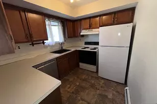 168 Diamond Bridge Ave 1, Hawthorne, NJ 07506 - Photo 6
