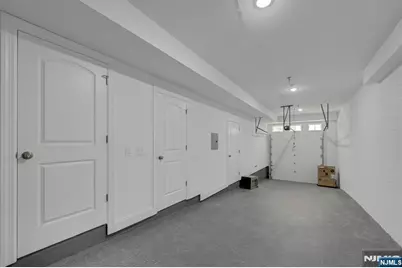 58 Vermont Avenue, Newark, NJ 07106 - Photo 22