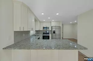 58 Vermont Ave, Newark, NJ 07106 - Photo 18