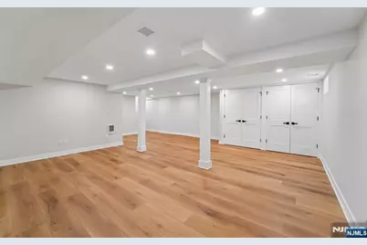 324 Thomas Avenue, Lyndhurst Township, NJ 07071 - Photo 40
