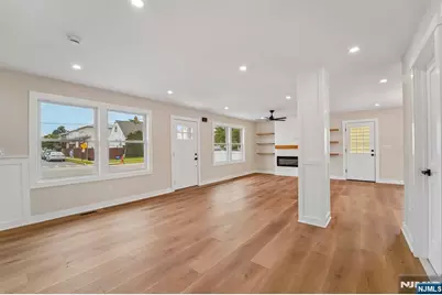 324 Thomas Avenue, Lyndhurst Township, NJ 07071 - Photo 8