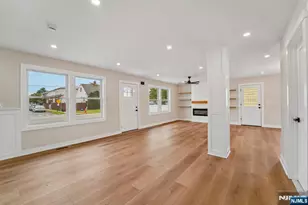 324 Thomas Ave, Lyndhurst Township, NJ 07071 - Photo 8