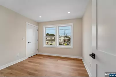 324 Thomas Avenue, Lyndhurst Township, NJ 07071 - Photo 30