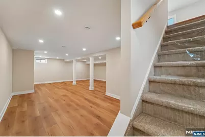 324 Thomas Avenue, Lyndhurst Township, NJ 07071 - Photo 36