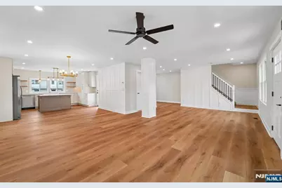 324 Thomas Avenue, Lyndhurst Township, NJ 07071 - Photo 6