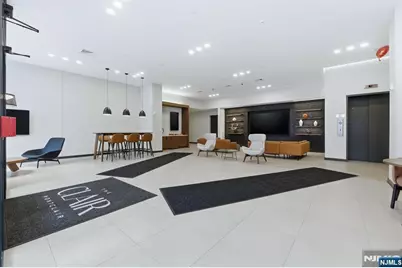 37 Orange Road 401 #401, Montclair, NJ 07042 - Photo 2