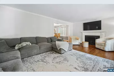 9 Coleridge Road, Millburn, NJ 07078 - Photo 12