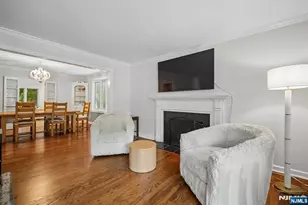9 Coleridge Rd, Millburn, NJ 07078 - Photo 8