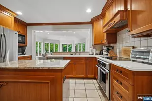 9 Coleridge Rd, Millburn, NJ 07078 - Photo 20