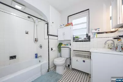 81 Chestnut Street 2nd Floor #2nd floor, Rutherford, NJ 07070 - Photo 6