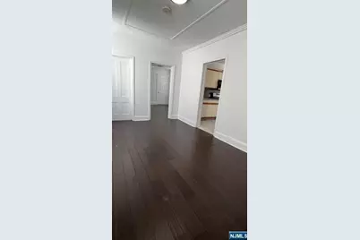 81 Chestnut Street 2nd Floor #2nd floor, Rutherford, NJ 07070 - Photo 4