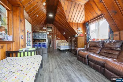 81 Chestnut Street 2nd Floor #2nd floor, Rutherford, NJ 07070 - Photo 10