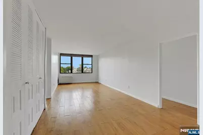 9019 Wall 6B #6B, North Bergen, NJ 07047 - Photo 4